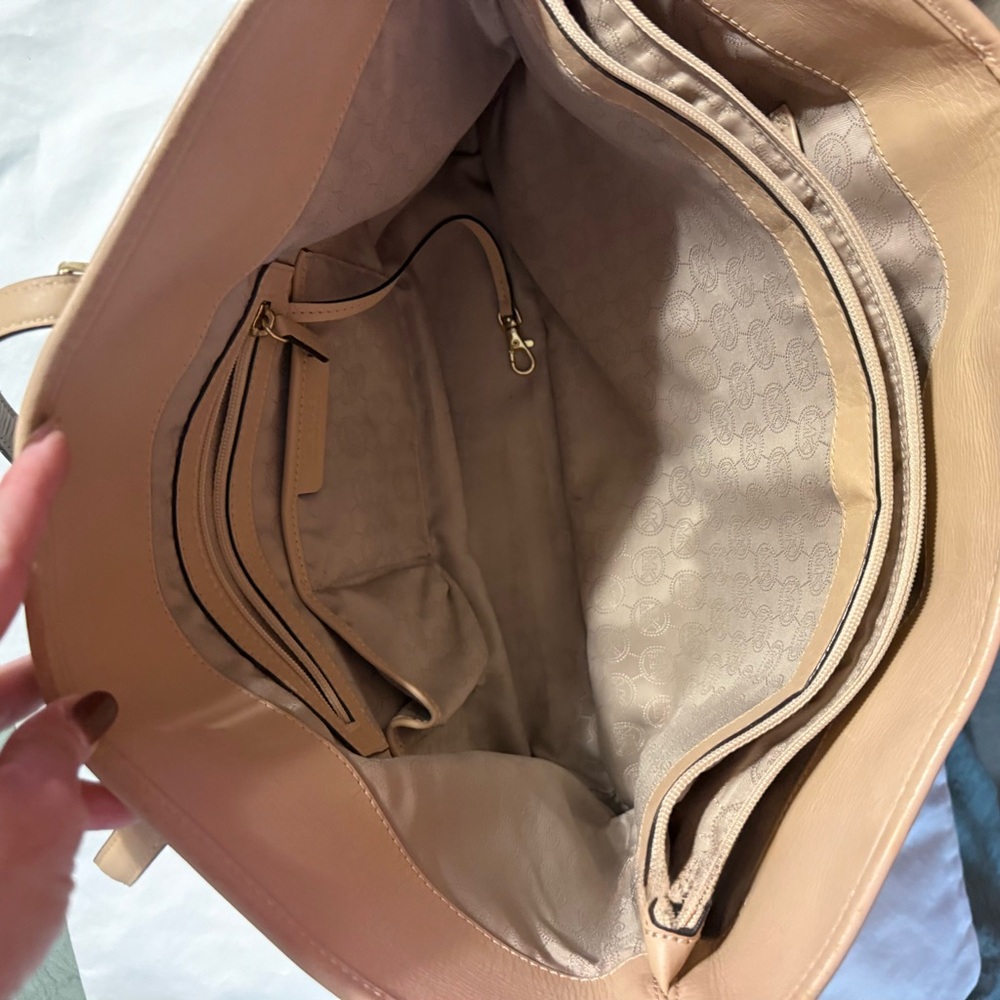 Michael Kors Jet Set Travel Checkered Tote Bag - Picture 11 of 16